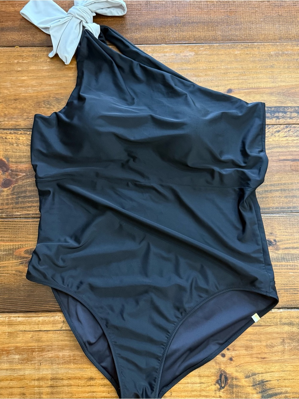 SUMMERSALT Bow-Shoulder Ruched Sidestroke One Shoulder One Piece Swimsuit 22 2XL